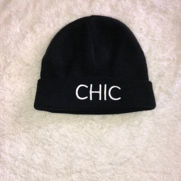 Accessories - Chic beanie